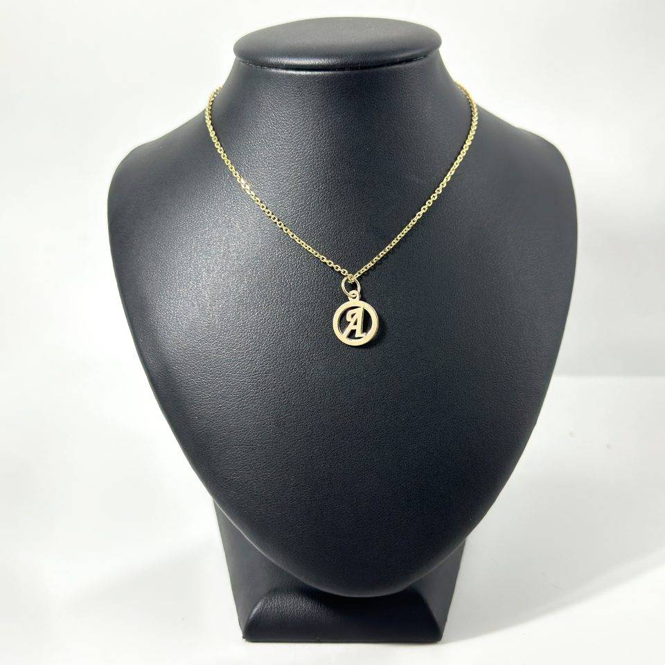 Lantisor cu initiala a din aur 14k