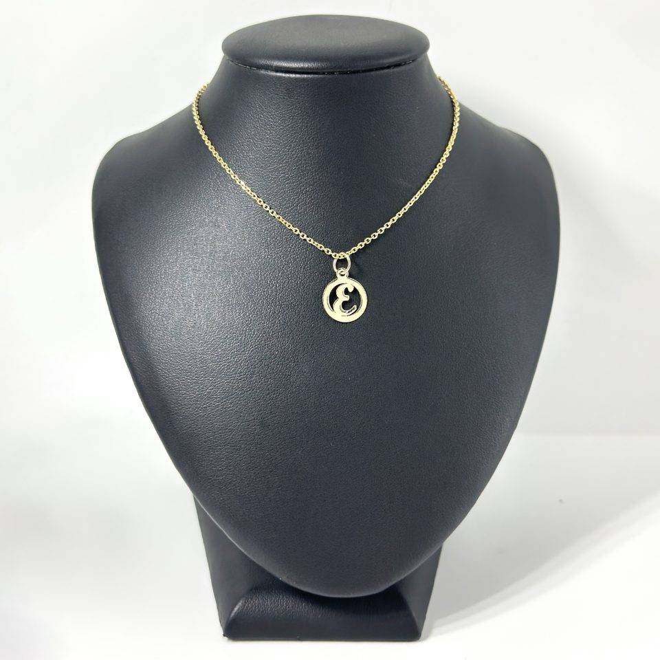 Lantisor cu initiala e din aur 14k