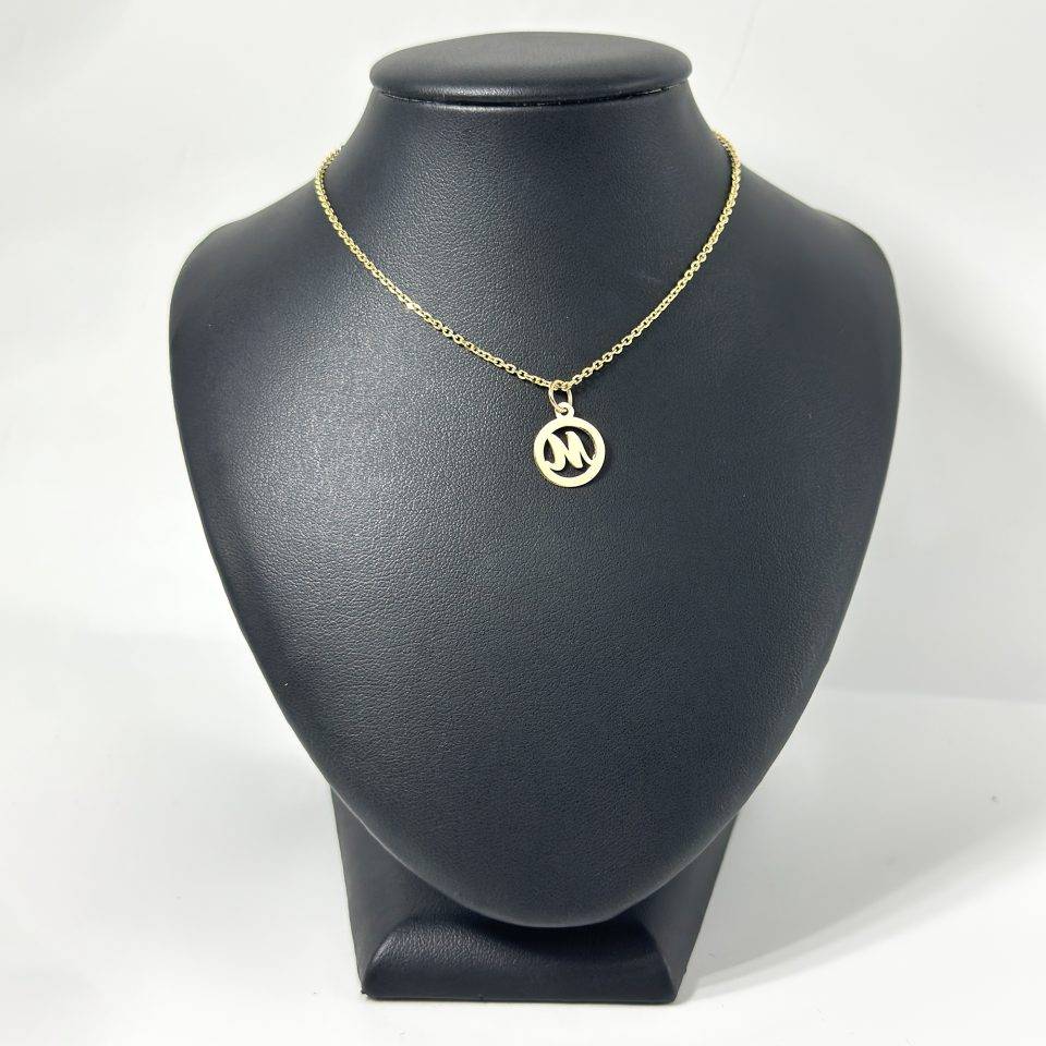 Lantisor cu initiala m din aur 14k